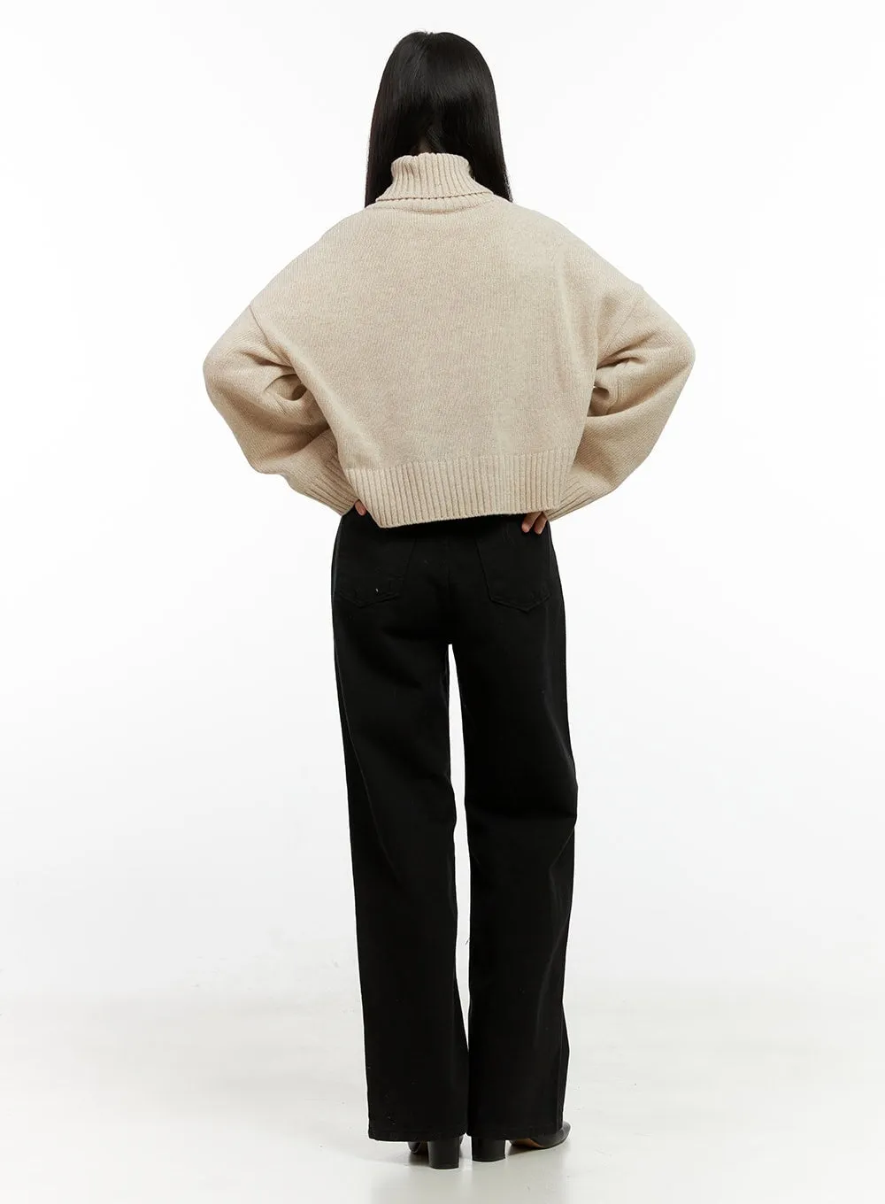 Straight-Fit Trousers ON408